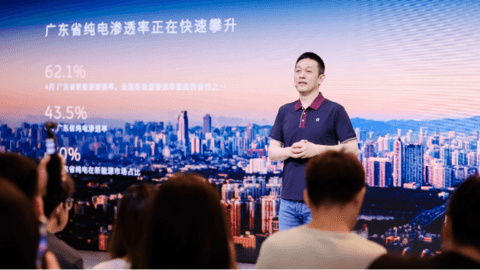 新品首发，全系亮相，蔚来公司三品牌同台登陆大湾区车展