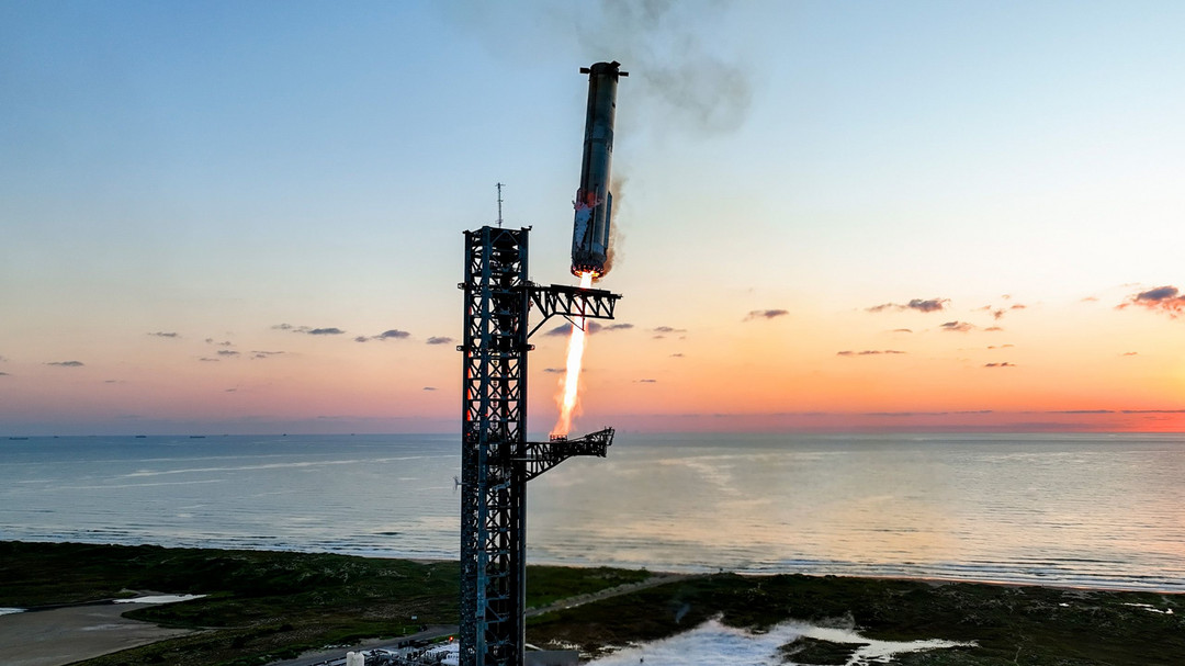 SpaceX募资750亿美元创史上最大IPO，马斯克成全球首位万亿富豪