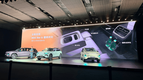 零跑，终于不只会“堆料”了？