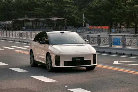 理想汽车6月交付30,895辆！i6已蝉联四个月中大型SUV销冠