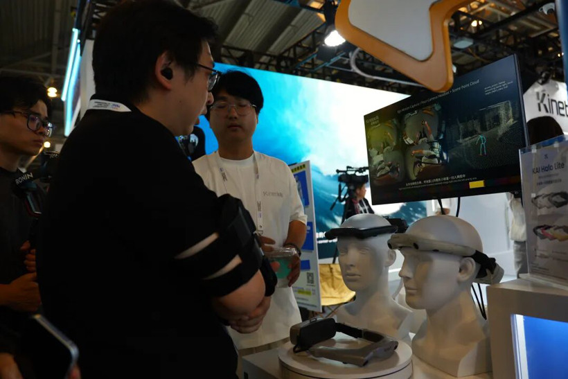 WAIC 2026 | 超维动力具身智能全栈技术闭环首次完整呈现