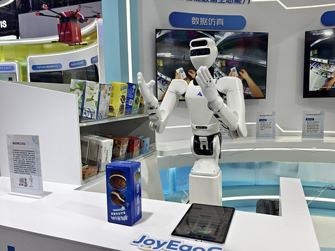 星尘智能WAIC落地实录：全栈方案进入蚂蚁、京东、中科创达等真实场景