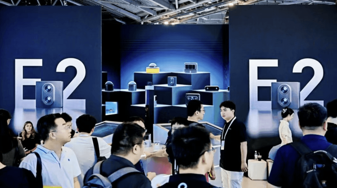 数据基建，速腾聚创物理AI新叙事