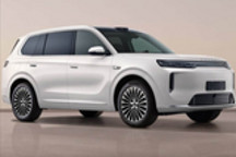 定位中大型SUV 荣威家越07内饰官图发布