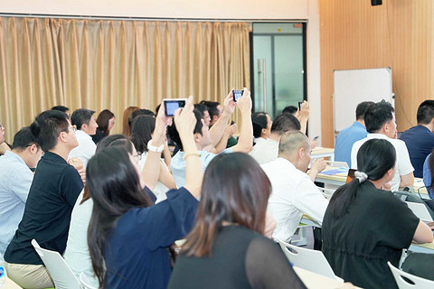 圆满落幕丨智竞全球·2026盖世汽车研究院年中闭门沙龙