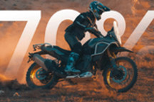 4.28万 凯越ADV摩托800X硬汉上市