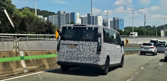 空间布局灵活 起亚PV7更多谍照曝光