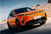 13.78万买车长超5米的大SUV！极狐T7预售72小时 订单破3万