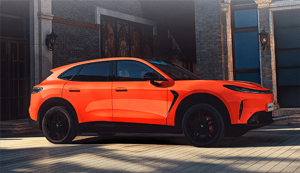 13.78万买车长超5米的大SUV!极狐T7预售72小时 订单破3万