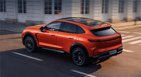 13.78万买车长超5米的大SUV！极狐T7预售72小时 订单破3万