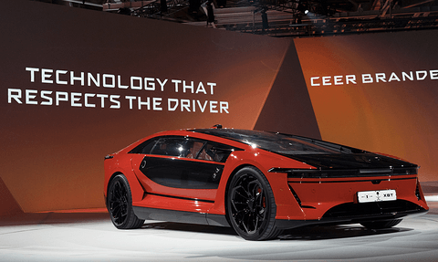 沙特国家汽车公司CEER首秀EXOBOT 轿车和 SUV