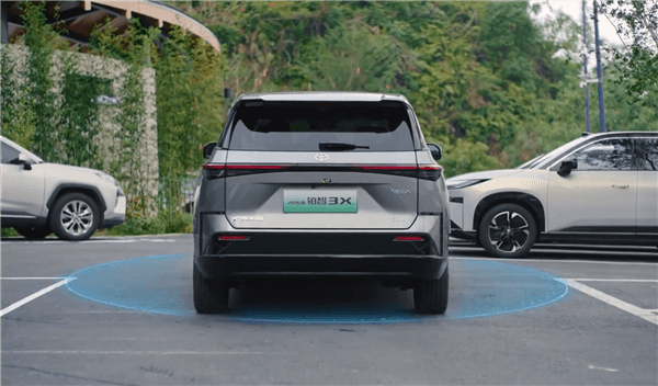 11.78万买国际大厂纯电SUV 广汽丰田铂智3X星云限量版上市