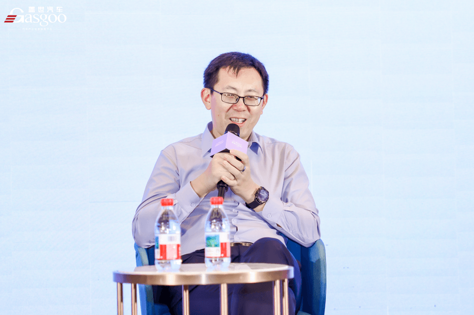 统一智能体：汽车AI下一站