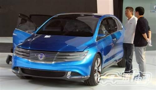 比亚迪戴姆勒腾势新能源车亮相北京车展