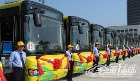 海口投放140辆油电混合和气电混合公交车