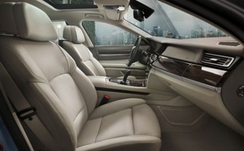 新BMW7系高效混合动力内饰