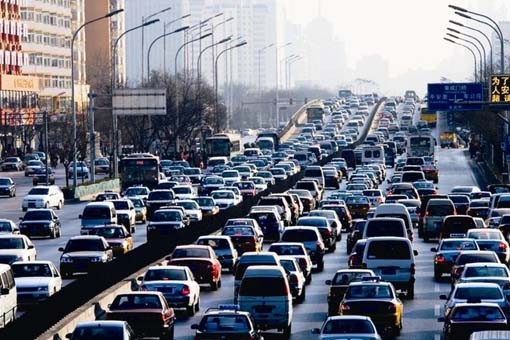 北京：年底确定电动汽车是否尾号限行