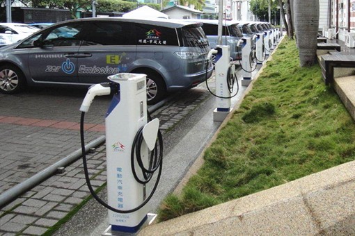 電動(dòng)汽車充電樁