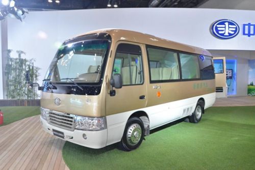 一汽新能源汽車運(yùn)營服務(wù)車