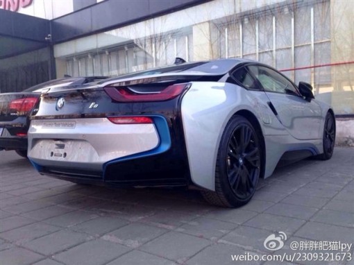 i8