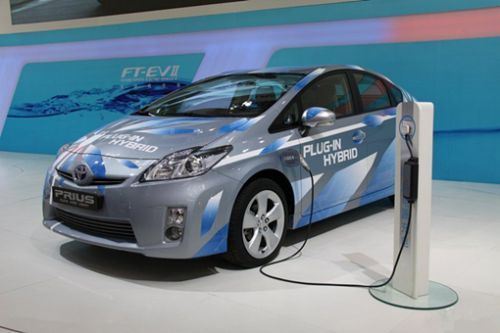 普銳斯插電式混合動力車型