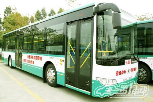 電動(dòng)汽車圖片 大金龍XMQ6127GHEV8公交車