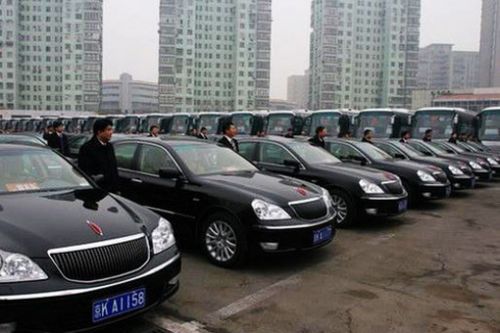 國務(wù)院常務(wù)會(huì)要求政府公務(wù)用車率先推廣新能源汽車。