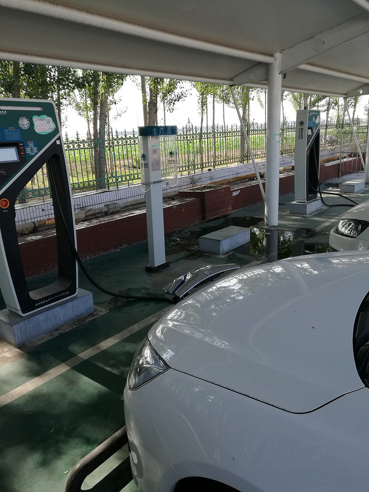 端午节驾比亚迪e5去北戴河游玩充电务必升级软件