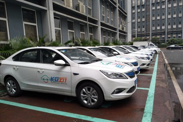 Проект лизинга с разделением времени Changan Automobile запущен в эксплуатацию, и в течение года будет запущено около тысячи новых энергетических автомобилей.