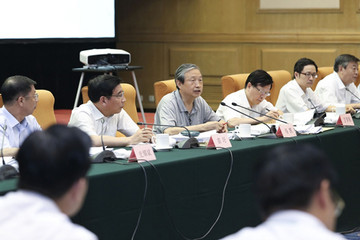 马凯召开的新能源汽车座谈会还有哪些干货？