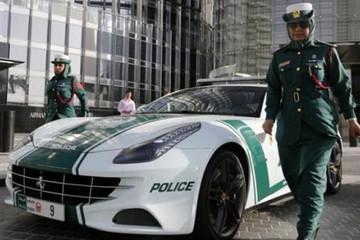 除了豪車,迪拜警方又要配備無(wú)人駕駛警車